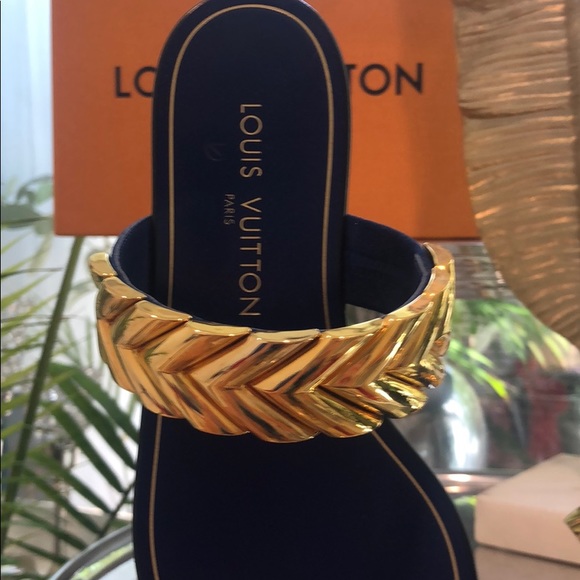 Louis Vuitton Gold V blue suede flat sandal - Picture 5 of 6